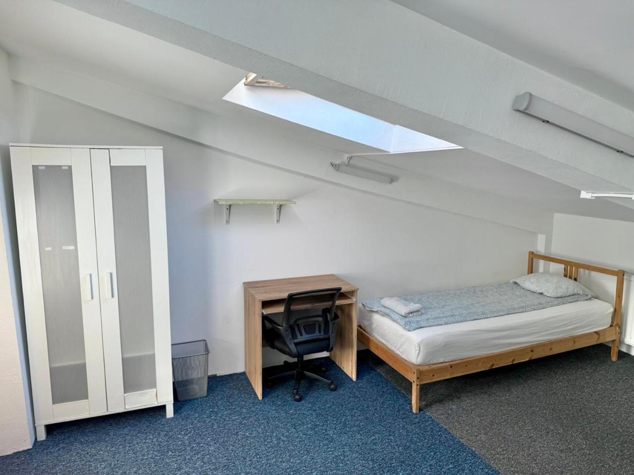 Student-House Kazimierzowska Vandrehjem Warszawa Eksteriør billede