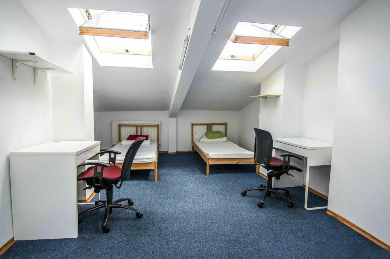 Student-House Kazimierzowska Vandrehjem Warszawa Eksteriør billede