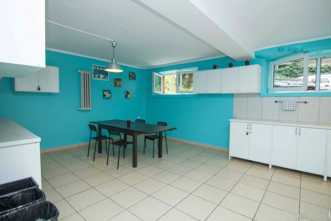 Student-House Kazimierzowska Vandrehjem Warszawa Eksteriør billede